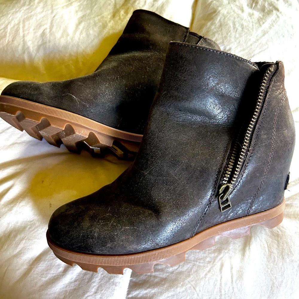 Sorel leather ankle boots